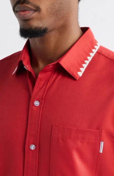 Mavrans Weekend Crochet Trim Short Sleeve Performance Button-up Shirt