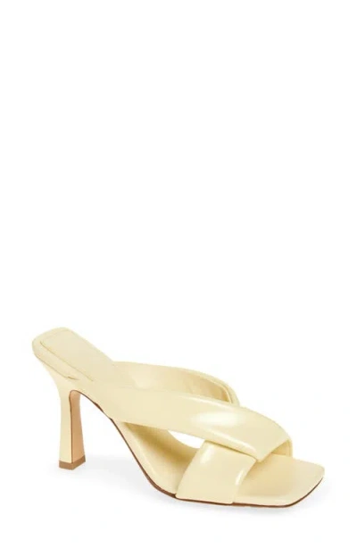 Bottega Veneta Pastel Yellow Leather Riva Mules In Yellow