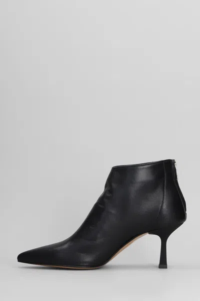 Gisel Moire Elise Boots