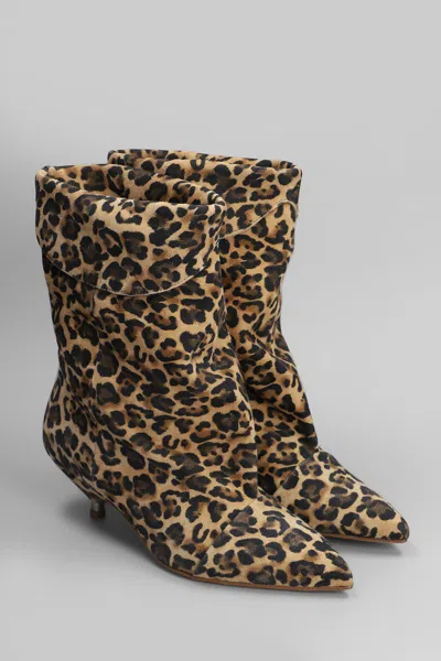 Gisel Moire Miriam Low Heels Ankle Boots