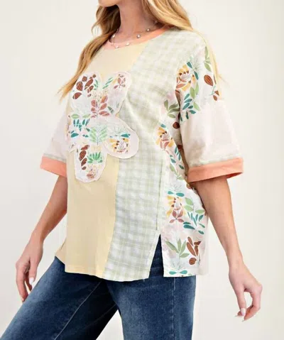 Easel Short Sleeve Flower Patch Top In Yellow Peach