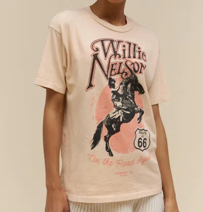 Daydreamer Willie Nelson Route 66 Weekend Tee In Sand