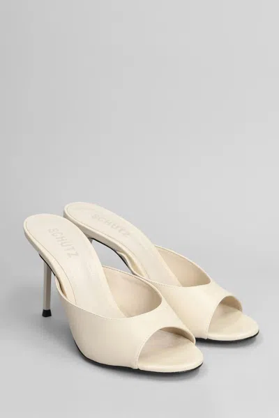 Schutz Slipper-mule In Beige Leather
