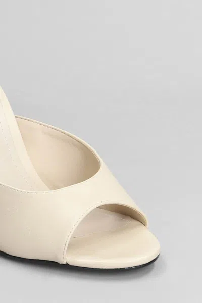 Schutz Slipper-mule In Beige Leather