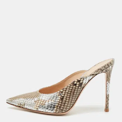 Pre-owned Gianvito Rossi Silver/beige Python Heel Mules Size 39