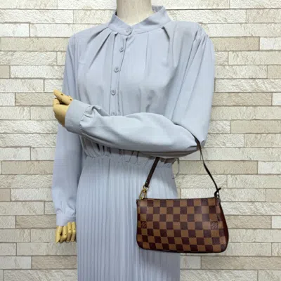 Pre-owned Louis Vuitton Brown Damier Canvas Pouch Shoulder Bag ()