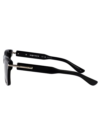 Alexander Mcqueen Alexander Mc Queen Squared Sunglasses Am0495 S 001
