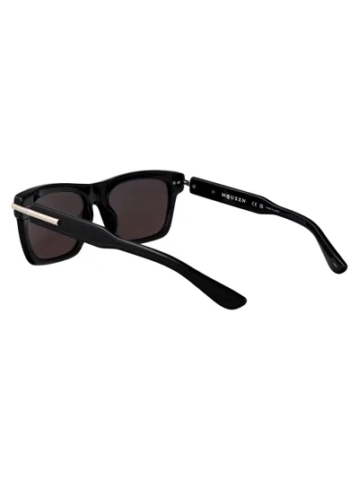 Alexander Mcqueen Alexander Mc Queen Squared Sunglasses Am0495 S 001