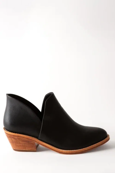 Fortress Elise D'orsay Boot