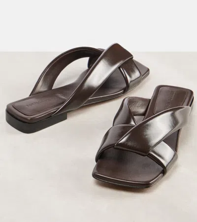 Bottega Veneta Riva Criss Cross Leather Flat Sandals In Brown