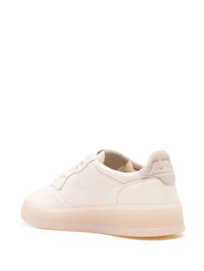 Autry Medalist Sneakers In Beige Suede