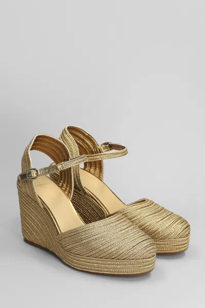 Castaã±er Carolyn-142 Wedges In Gold Fabric