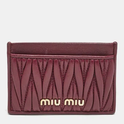 Pre-owned Miu Miu Red Matelassé Leather Card Case