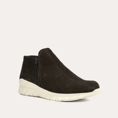 Naot Women's Zodiac Booties - Medium In Black Velvet