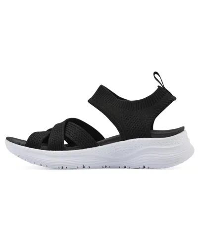 White Mountain Charry Sandal In Black