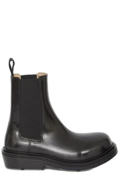 Bottega Veneta Polished Finish Black Ankle Boots With Elastic Side Panels In Black