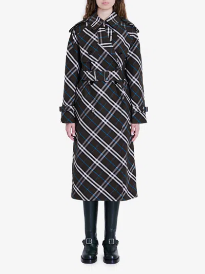Burberry Green Oversized Double-breasted Trench Coat With Check Motif In Twill Woman In Green