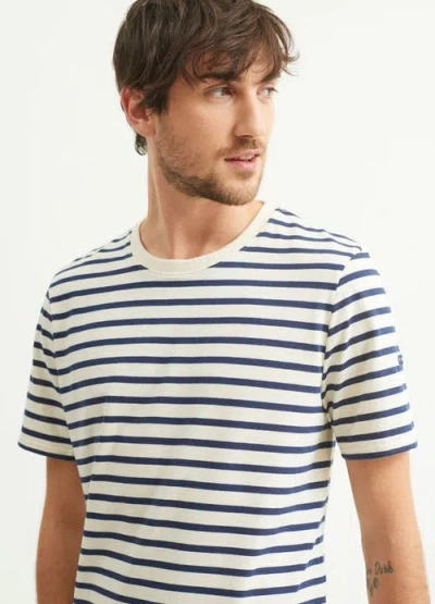 Saint James Plouider In White