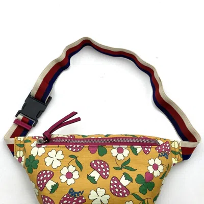 Pre-owned Gucci Yellow Pvc Fanny Pack Sling Bag ()