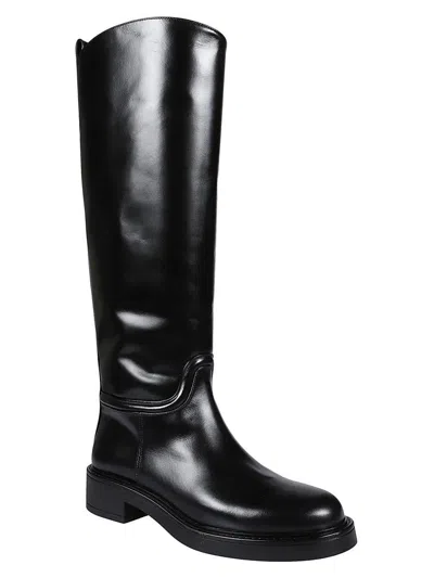 Stuart Weitzman Boots