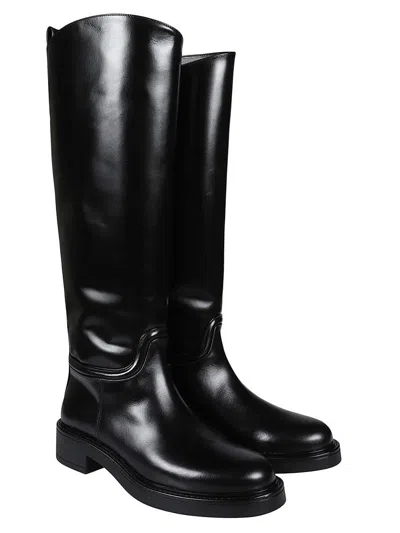 Stuart Weitzman Boots