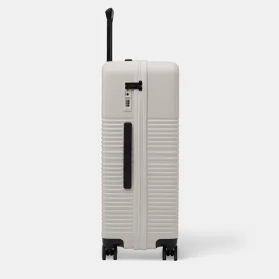 Nortvi - Medium Check-in Suitcase - Sand White - 67 X 45 X 27 Cm - 77 Litres