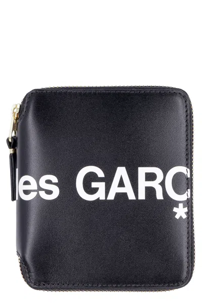 Comme Des Garçons Huge Logo Vertical Zip Around Wallet