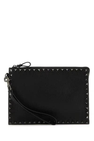 Valentino Garavani Black Leather Rockstud Clutch In Black