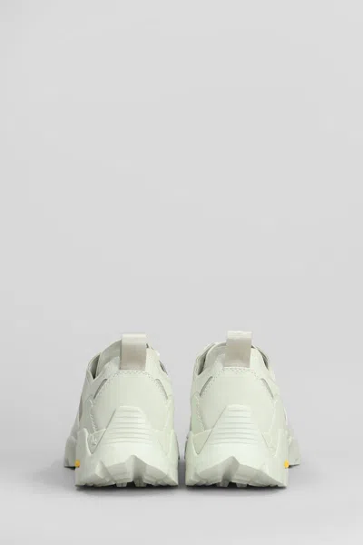 Roa Leather Detail Round Toe Sneakers In White