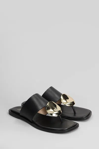 Guilhermina Dafne Leather Sandals In Black