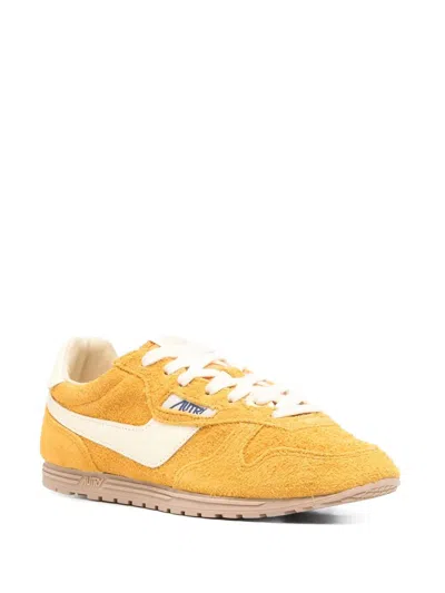 Autry 'windspin Low' Yellow Sneaker With Logo On The Side And On The Heel In Orange