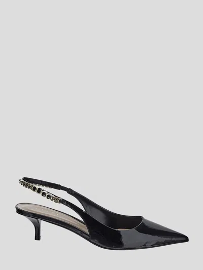 Gucci Signoria Patent Logo Chain Kitten Pumps In Black