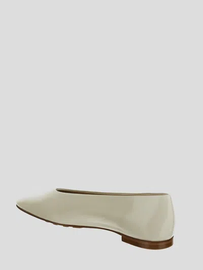 Bottega Veneta Women Ivory Leather Sofia Ballerinas