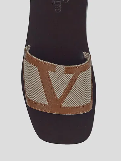 Valentino Garavani Superstar Slide Slipper With Vlogo Detail And Premium Materials
