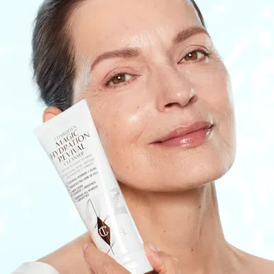 Charlotte Tilbury Charlotte's Magic Hydration Revival Cleanser