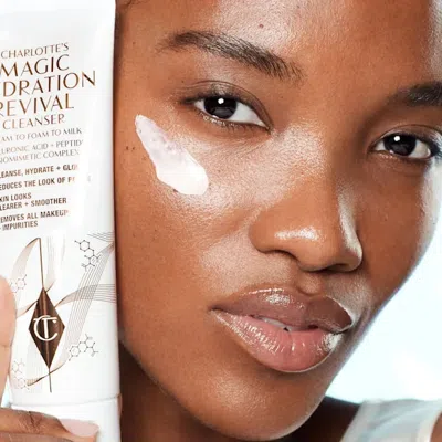 Charlotte Tilbury Charlotte's Magic Hydration Revival Cleanser