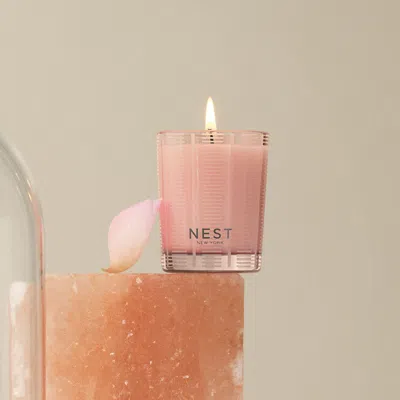 Nest Himalayan Salt & Rosewater Candle