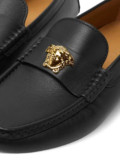 Versace La Medusa Leather Driver Shoes In Multi