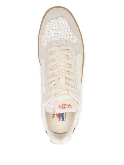 Veja Sneaker "v-82" In White