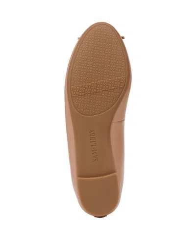 Sam & Libby Callan In Neutral