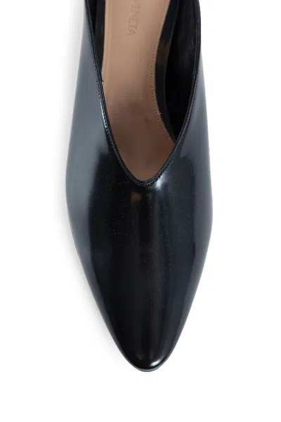 Bottega Veneta Bounty Vinyl Kitten-heel Mules In Black