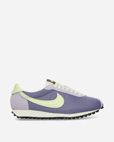Nike Low Top Sneakers With Contrast Heel Tab In Purple