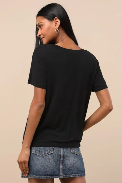 Lulus Adyn Black V-neck Short Sleeve Tee In Pattern