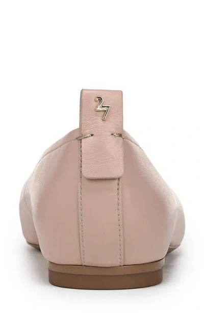 27 Edit Naturalizer Carla Flat In Pink