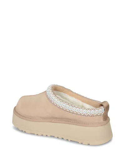 Ugg Sand Slipper With Logo Embroidery