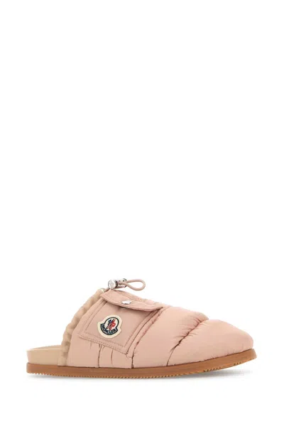Moncler Mon Pocket Slippers With Soft Padded Design And Logo Patch