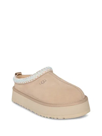 Ugg Sand Slipper With Logo Embroidery
