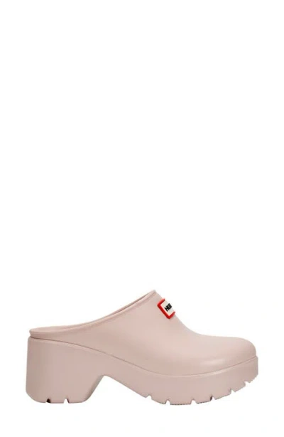 Hunter Hwanika Clogs Medium Natural In Neutral