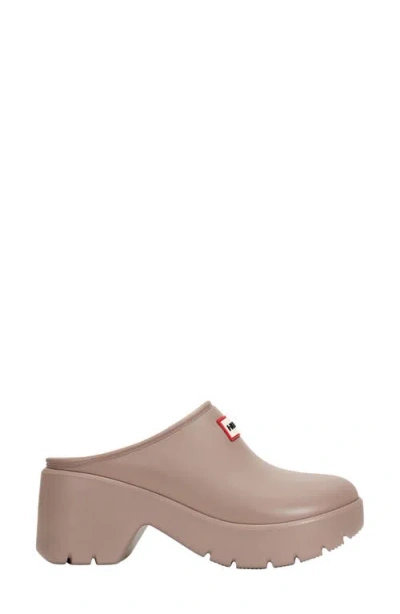 Hunter Hwanika Clogs Medium Natural In Neutral