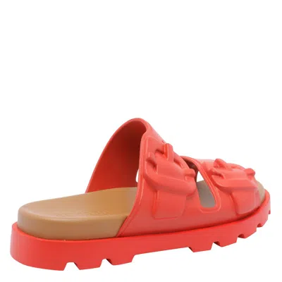 Camper Brutus Slides